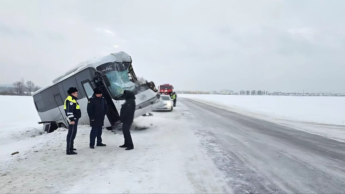     Надзорное ведомство проверит действия водителей.