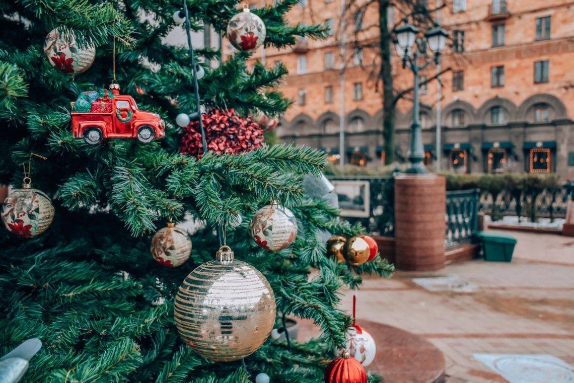 В этом году новогодние праздники, скорее всего, застанут меня в Минске. Поэтому все, что я тут пишу – это наброски моих собственных идей и планов.