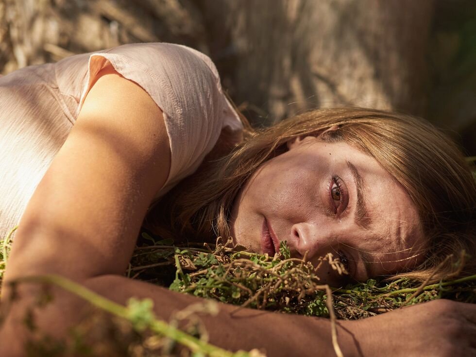 Похоронные и рекрутские причитания. Острые стрессовыерескции. Содержание плач. Плач фильм 2018. Дженна коулман сериал плач.