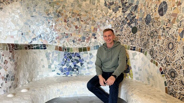 Готовая купель с мозаикой в стиле Антонио Гауди