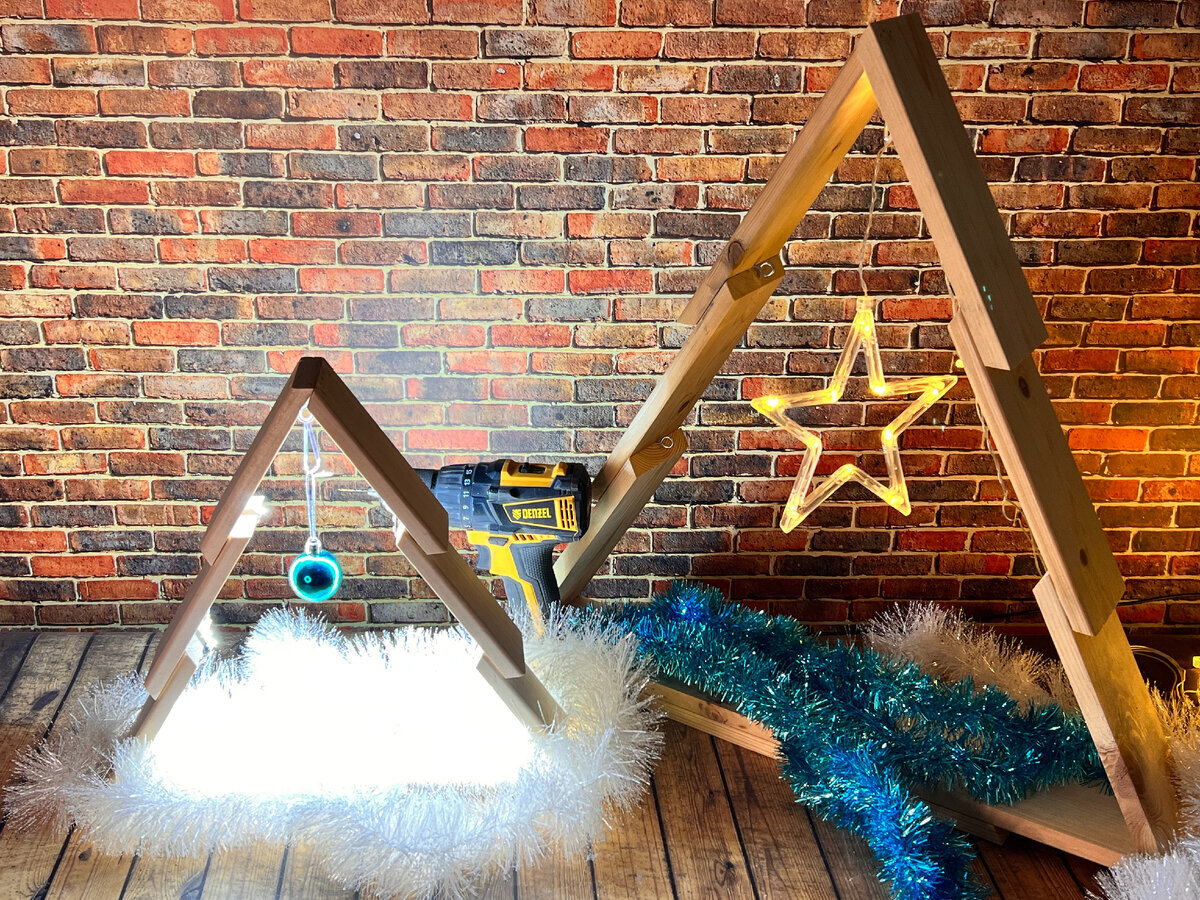 С приближением праздничного сезона многие стремятся придумать нечто особенное и оригинальное для украшения дома.