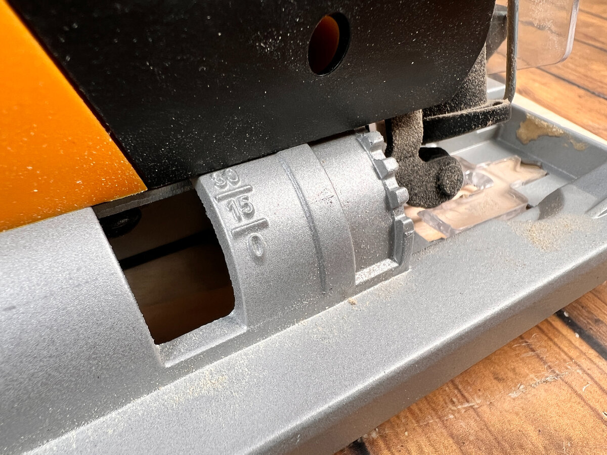 С приближением праздничного сезона многие стремятся придумать нечто особенное и оригинальное для украшения дома.-3