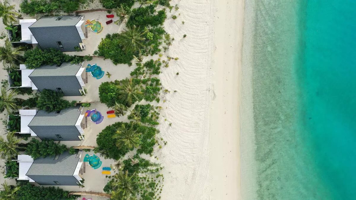 Brennia Kottefaru Maldives 5