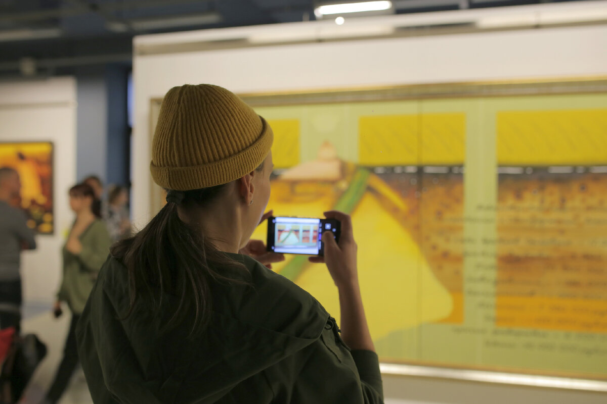 Татьяна Карпович в Эрарте, фотограф Людмила Потапочкина