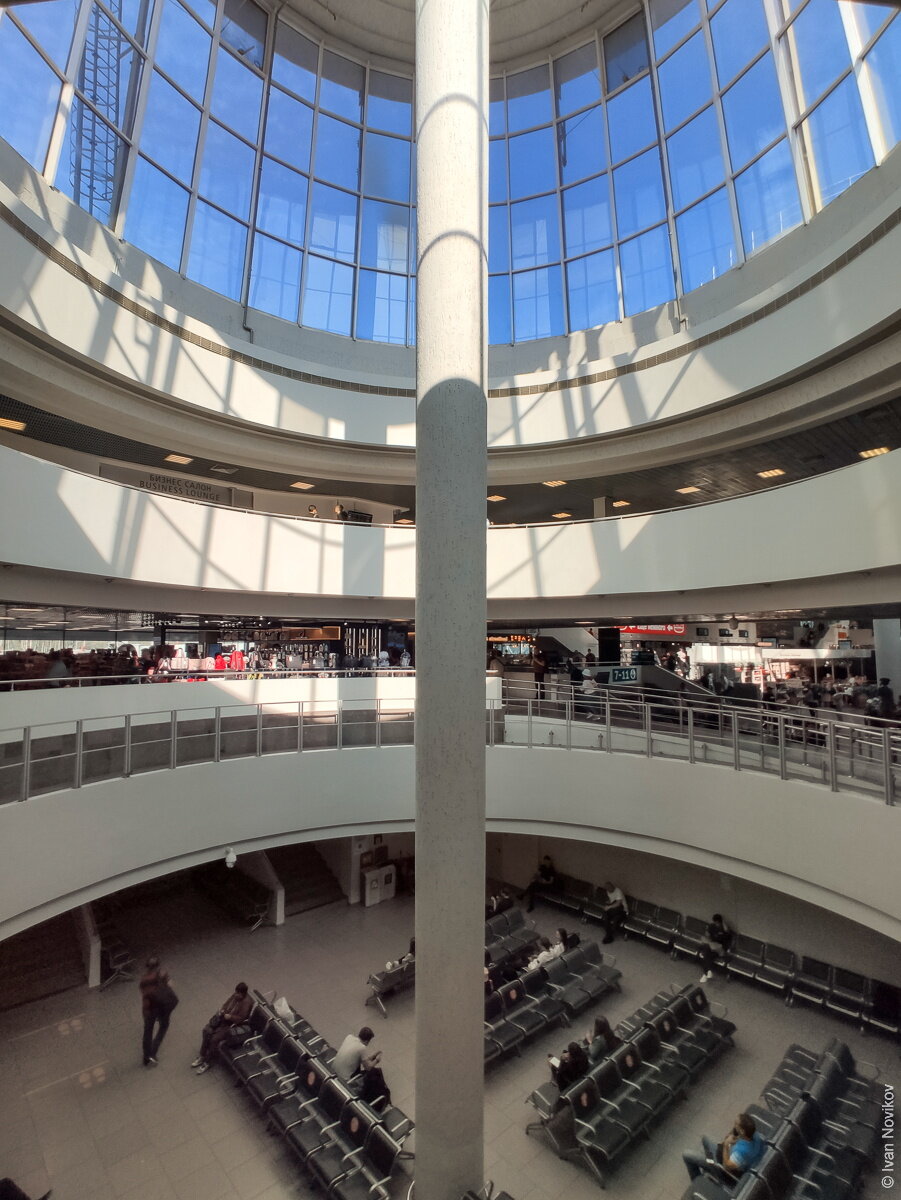 Традиционная фотография "стакана" в Пулково