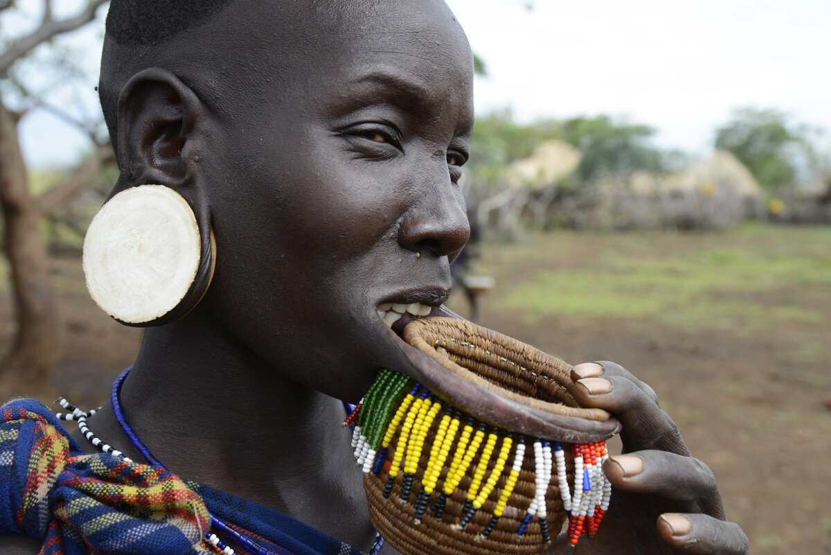 губы африканцев