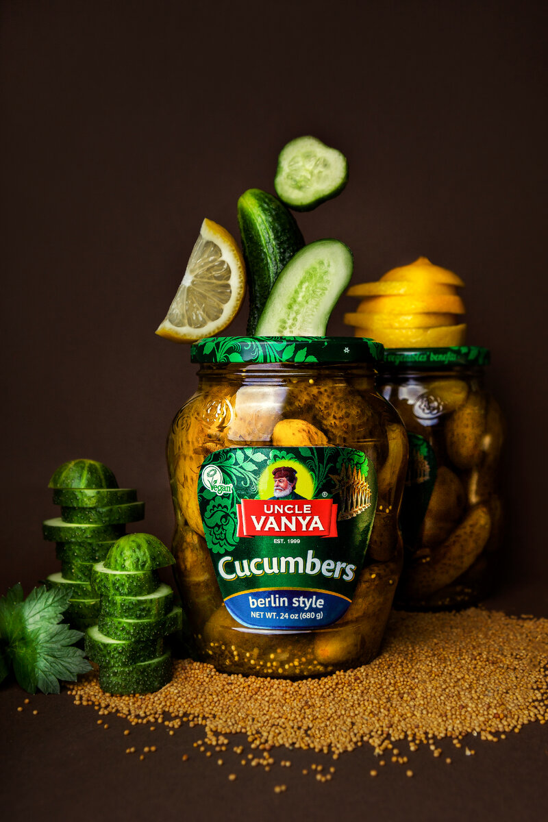 ГК «Дядя Ваня» основана в 1999 году. Выпускает более 80 видов продукции под брендом «Дядя Ваня», в том числе консервированные и маринованные овощи и соусы. Агропромышленный холдинг — это полномасштабный бизнес с собственными производственными и сельскохозяйственными площадками. Три завода, сельскохозяйственный проект на Юге России и тысяча сотрудников. Экспортирует продукцию в 25 стран. Продукция сертифицирована по нескольким стандартам (FSSC 22000, «кошер», «халяль»).