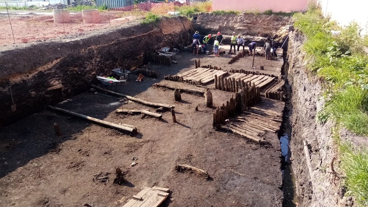 Работы на улице Другонова в июне 2023 г.