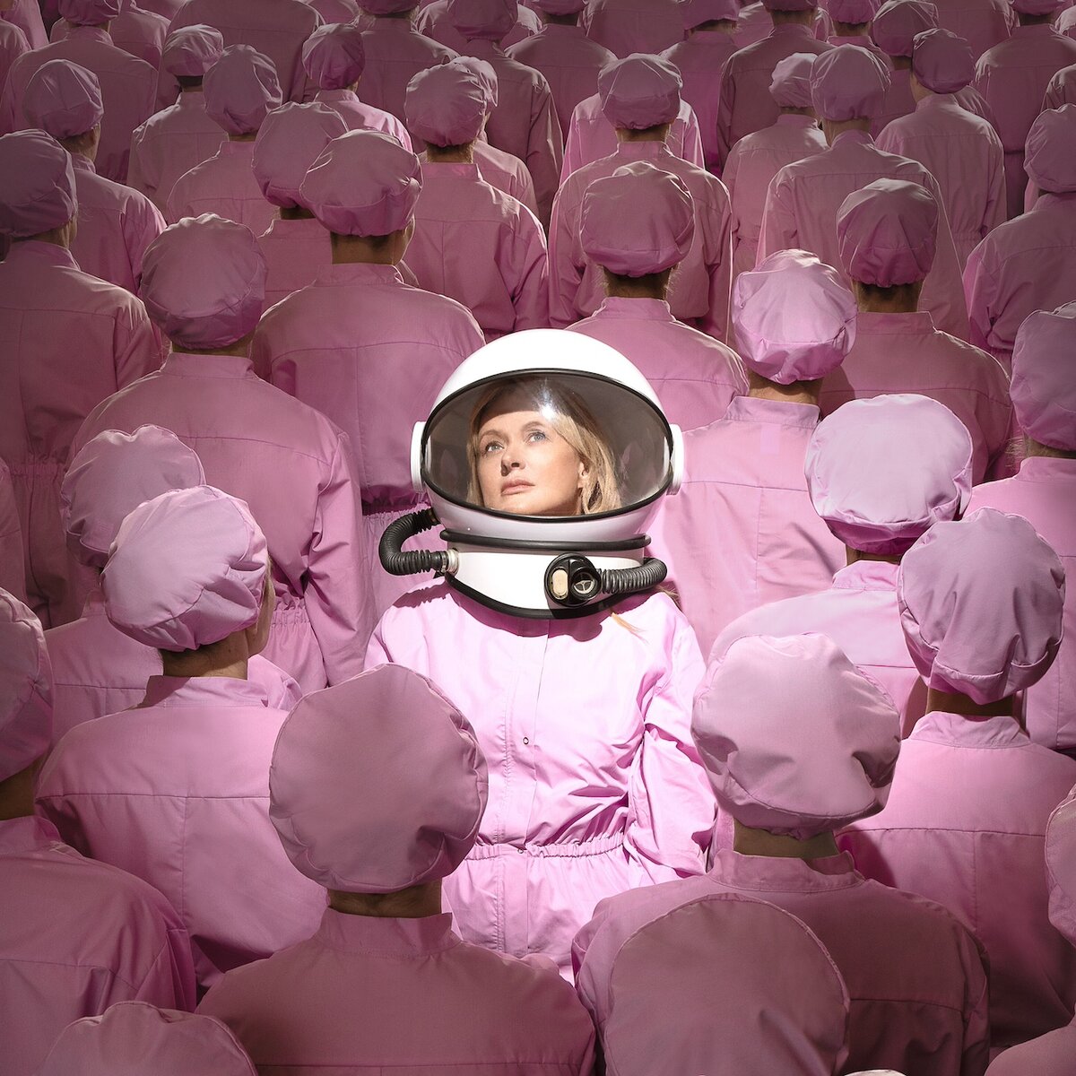 Фрагмент постера к фильму "Чувства Анны" Анны Меликян (2023)