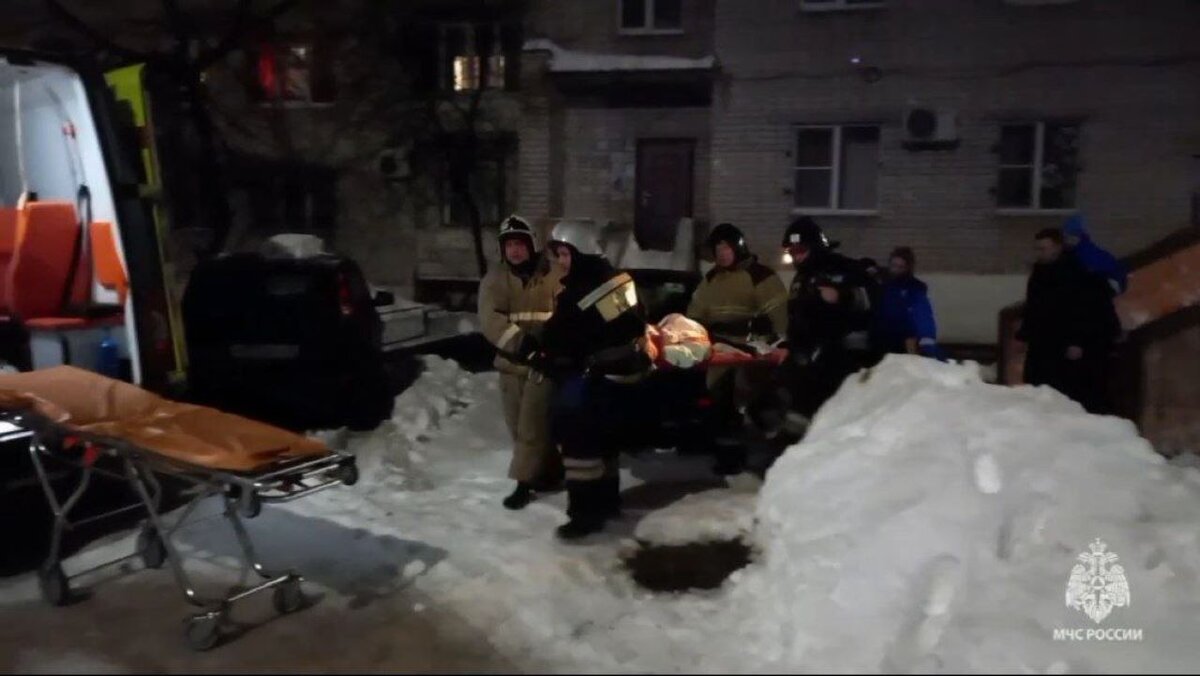    В Курске спасли женщину, выпавшую из окна 5 этажа