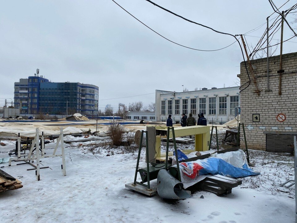    Теннисные корты уже лишились надувной крыши. Фото: ГК "Динамо".