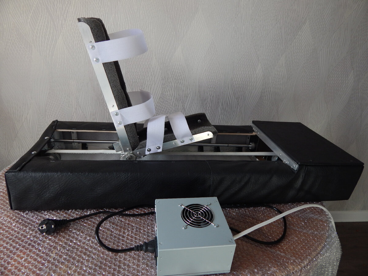 Тренажер Бутон работает от сети 220.