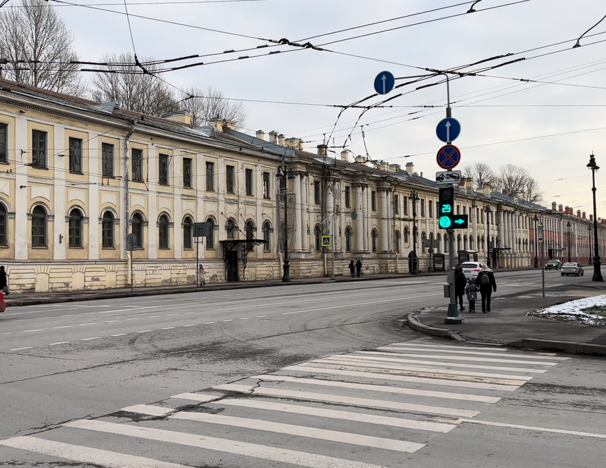 Кадетская и 1-я линии Васильевского острова от Большого до Среднего  проспектов. Продолжаем прогулки по Петербургу. | Павел Бочкарев  Путешествуем вместе | Дзен