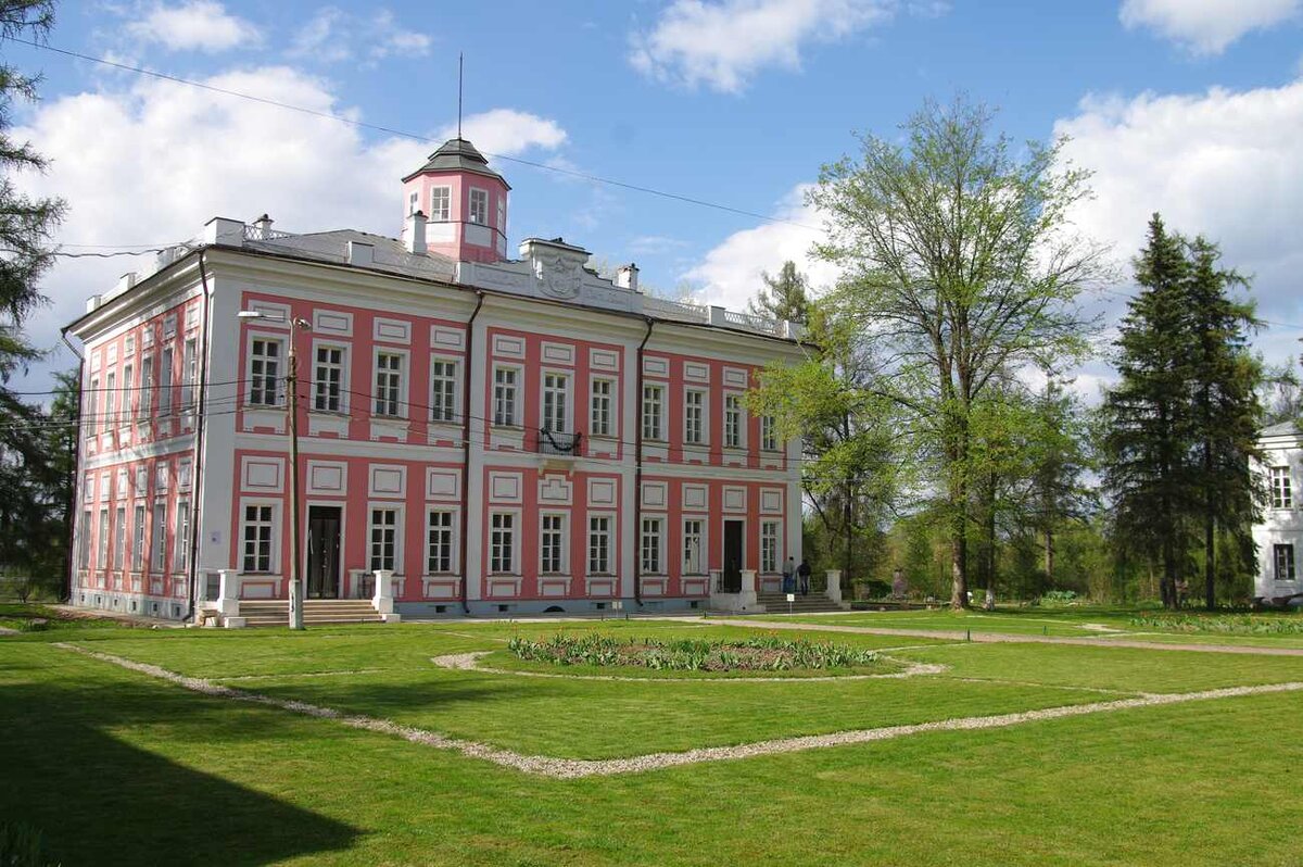 Главный усадебный дом (дворец)