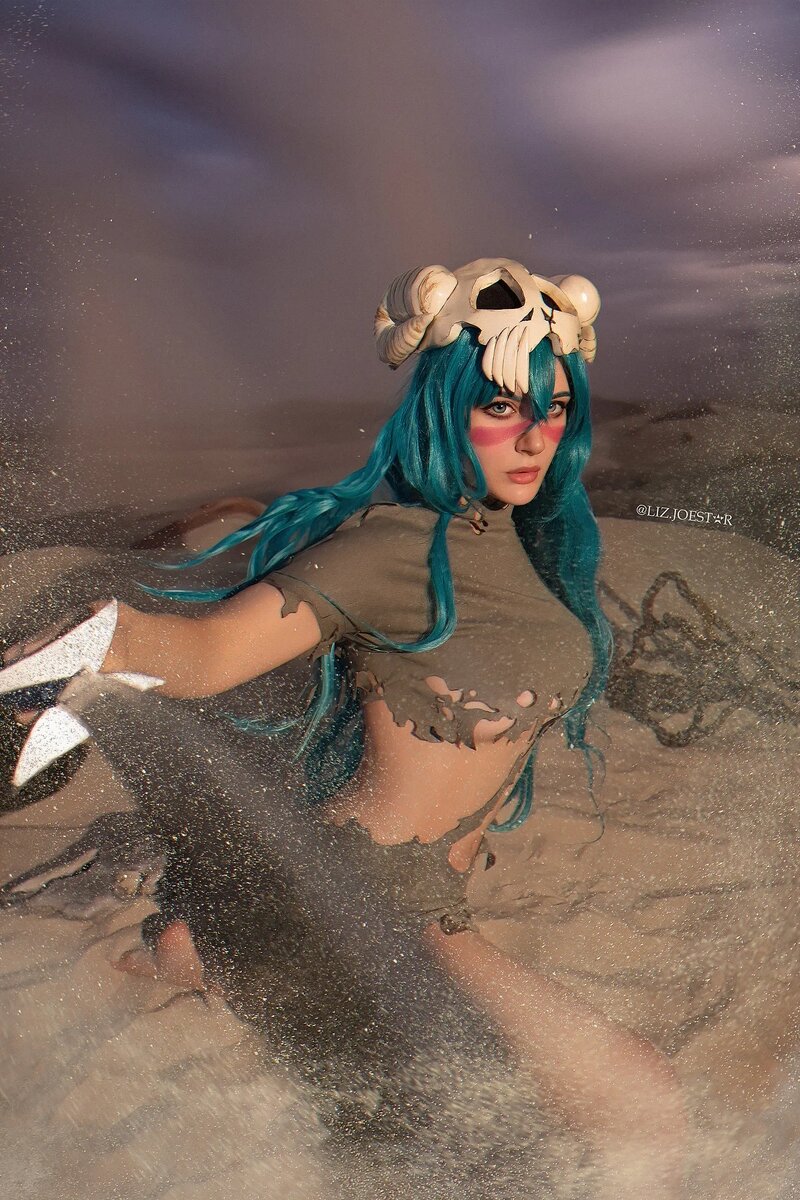 Косплей на взрослую форму Неллиель Ту Одершванк из аниме «Блич» (Bleach). Косплеер: Liz Joestar. Фотограф: OLTAURA. Источник: vk.com/liz.joestar   📷