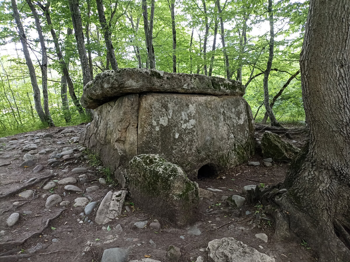 Дольмен. Хаджох 1.