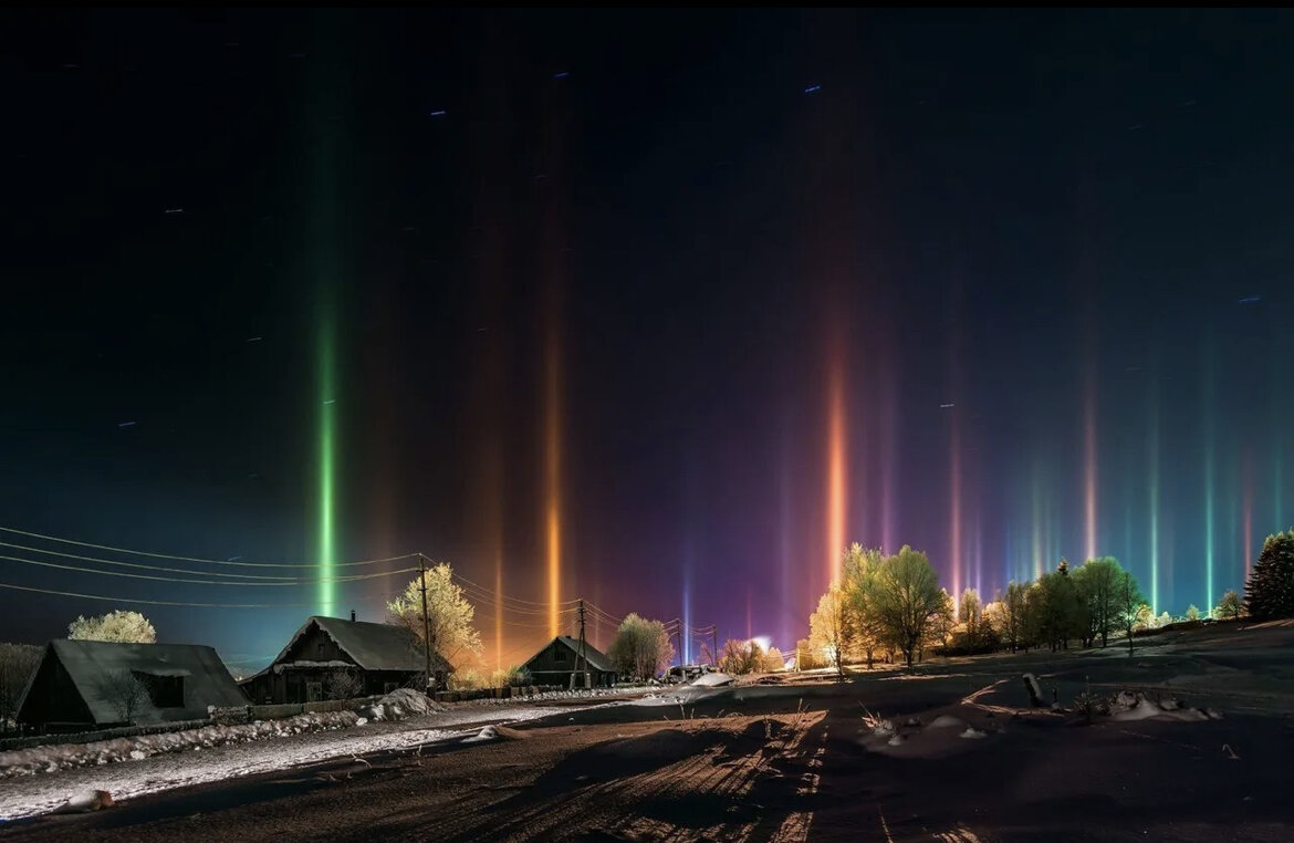 санкт петербург природные явления. гало световые столбы. световые столбы над петербургом. световые столбы в спб природное явление. световые столбы северное сияние в петербурге.