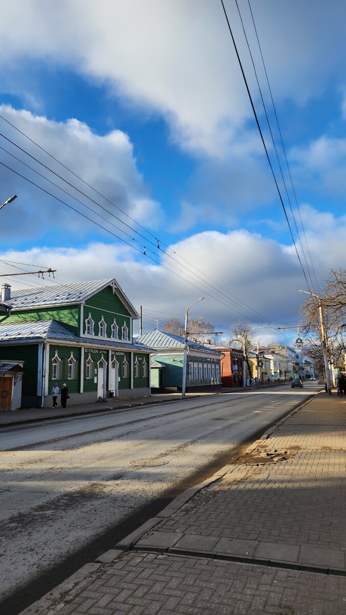 Кострома и Плёс. Обзор поездки на выходные из Москвы – как доехать, что  посмотреть, какой бюджет запланировать и плюсы и минусы | Дневник  потомственной авантюристки | Дзен