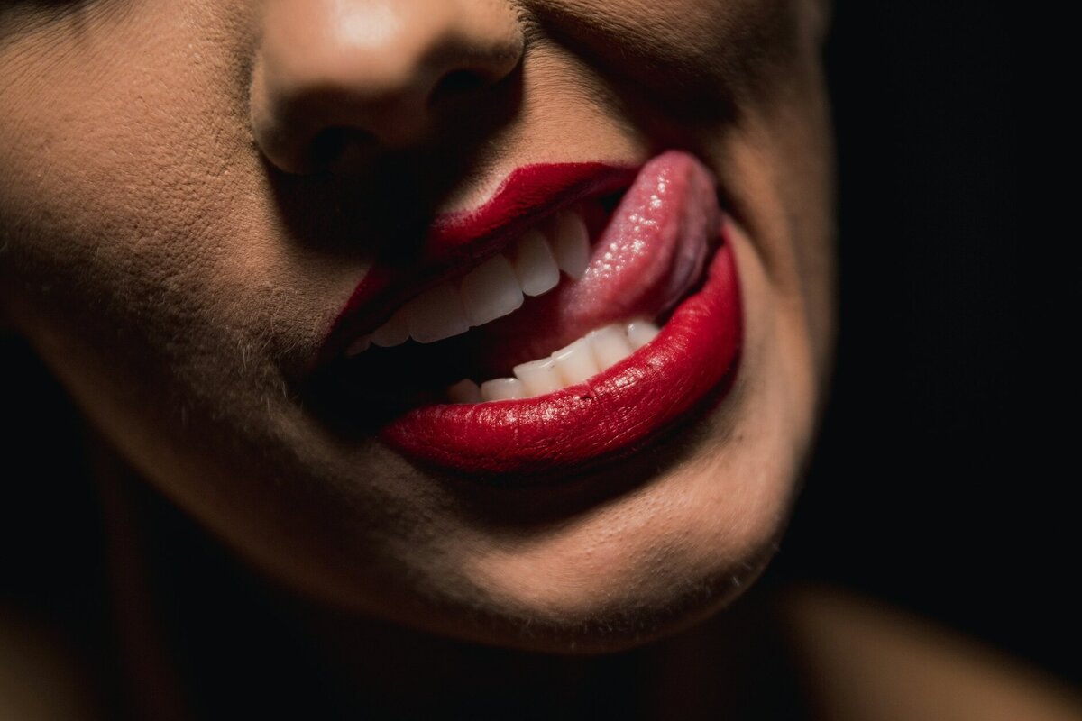     Поймать сладкоежку! История, как австралийка угнала фургон, в котором было 10 000 пончиков