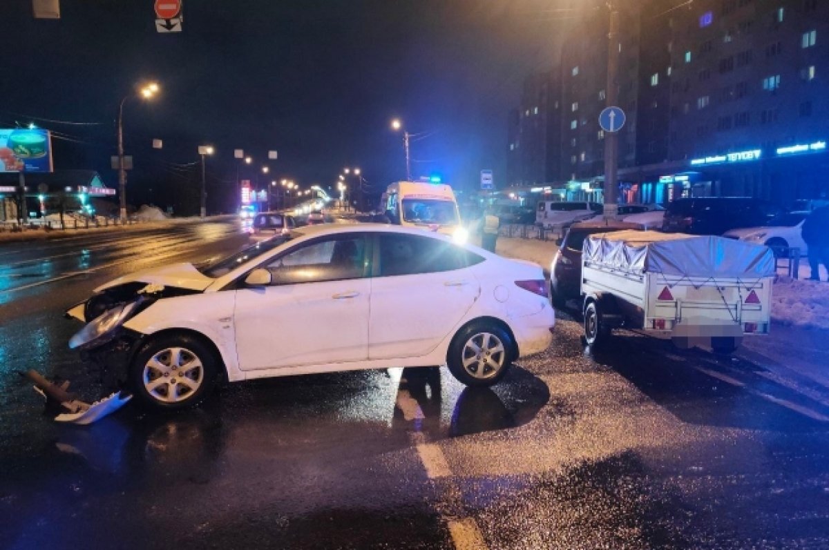    В Твери на улице Маяковского в ДТП с иномарками пострадали две женщины