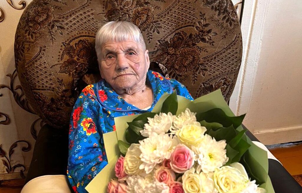 Губернатор Тверской области поздравил со 102-летием участницу Великой Отечественной войны