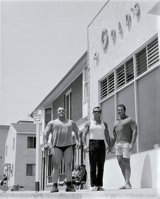 Оригинальный фасад оригинального Голда, середина 60-х (слева направо): Стив Мерджанян, Забо Кошевски, Джо Голд