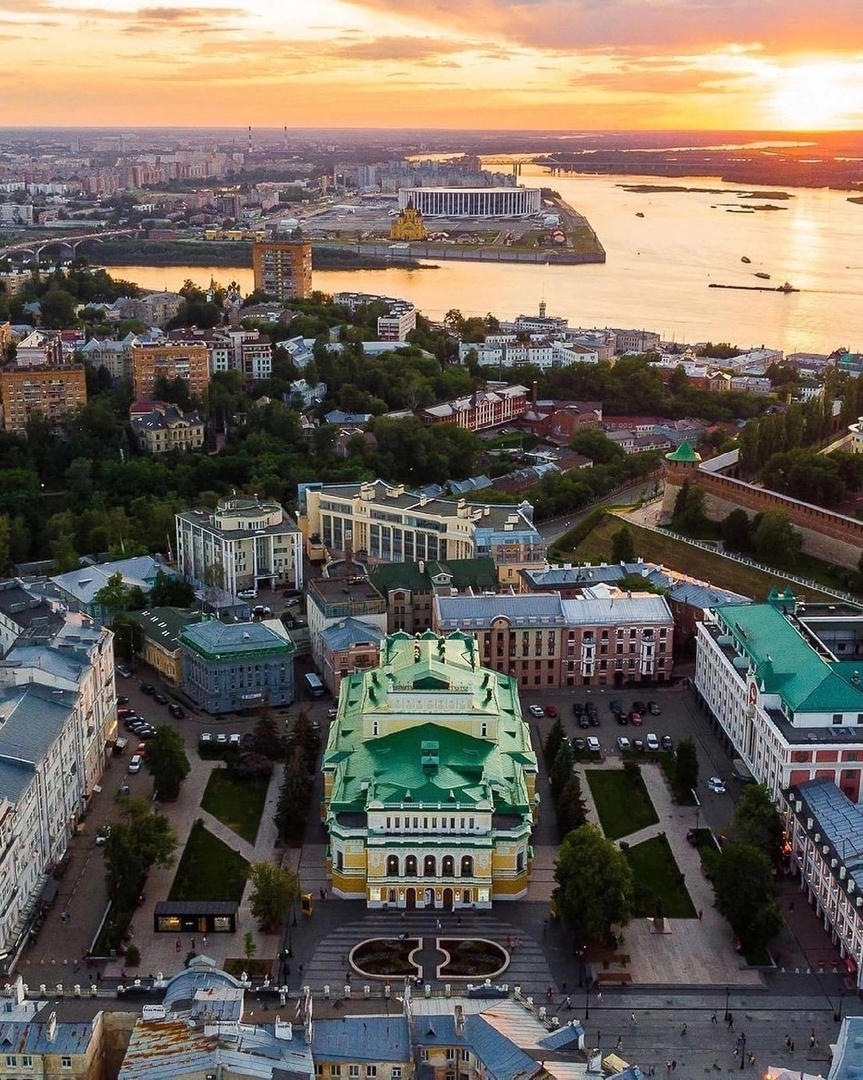 ист: https://vk.com/nndaytoday?z=photo-56544712_457334729%2Falbum-56544712_00%2Frev