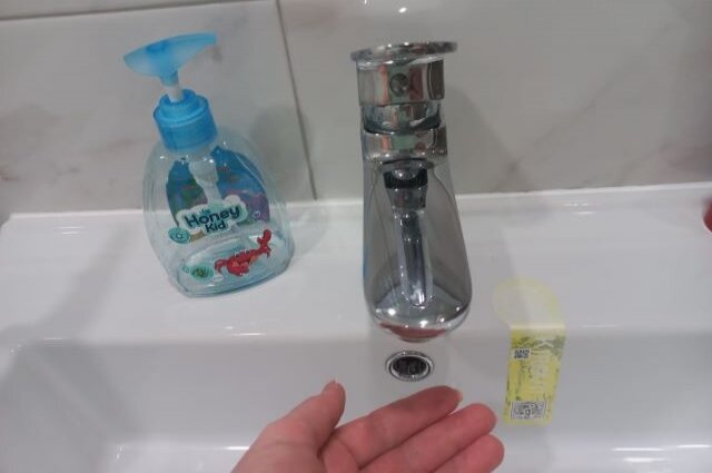    Воды нет в кране, приходится покупать в магазине. Фото: Из личного архивa