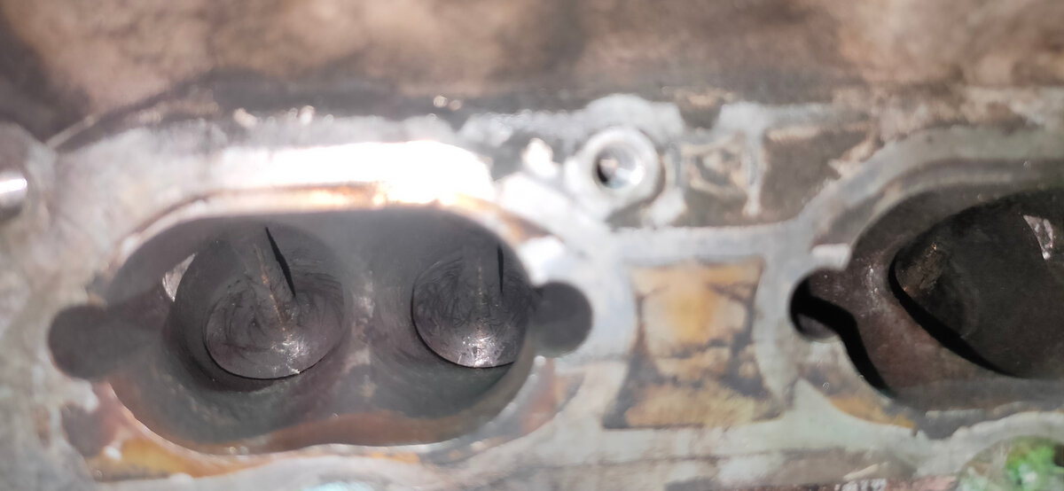 Как почистить клапан. Клапан кхх urfe. Как почистить клапан. Чистка впускных клапанов. Чистка клапанов ford focus.