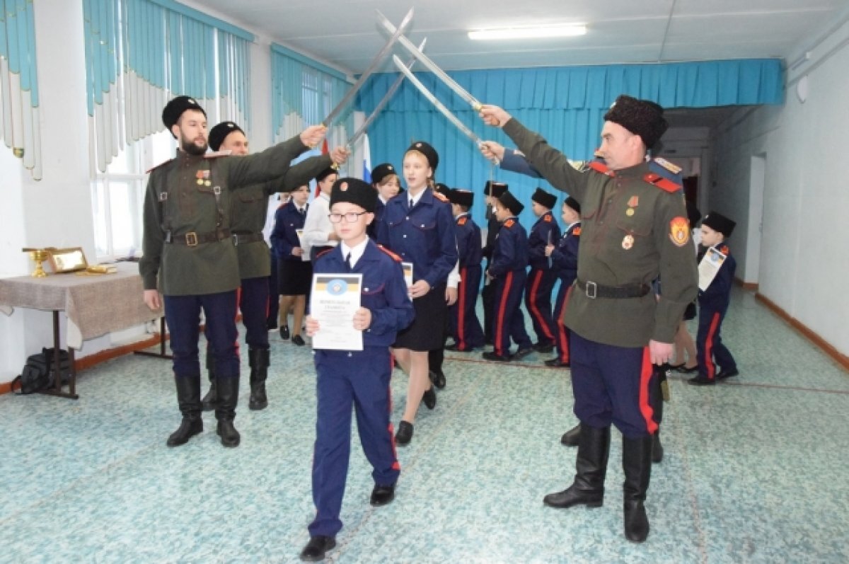    В сельской школе Гурьевска открыли кадетские казачьи классы