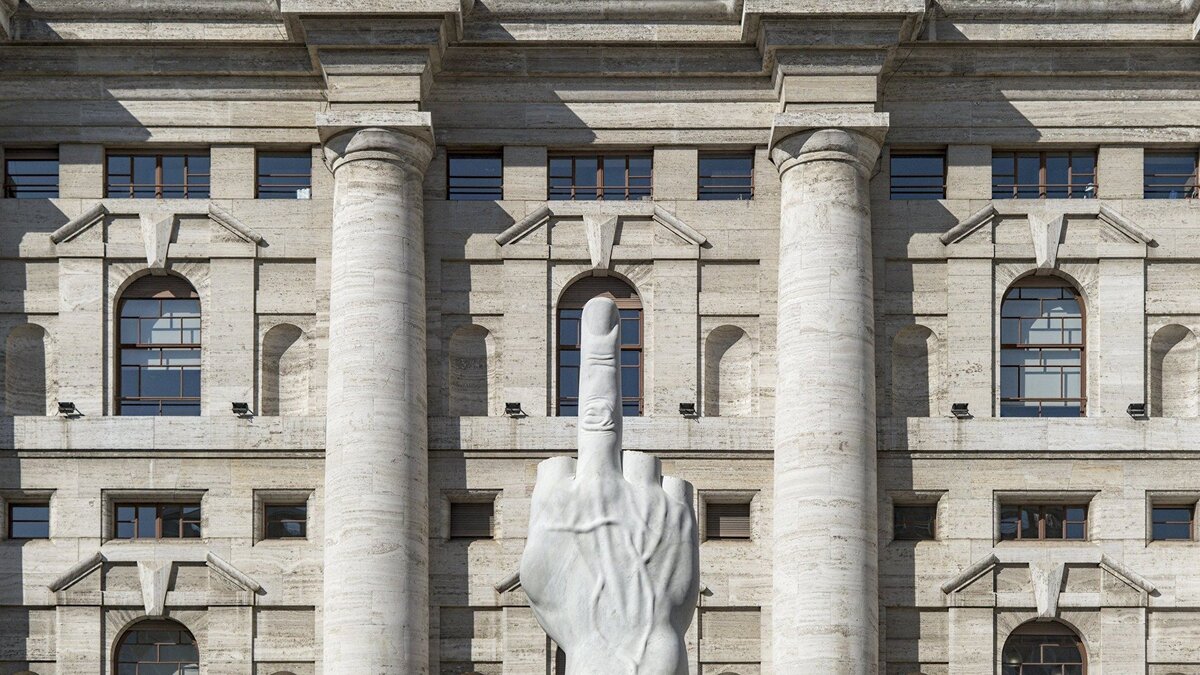    Вид на здание Итальянской фондовой биржи© CC BY 2.0 / Rob Oo