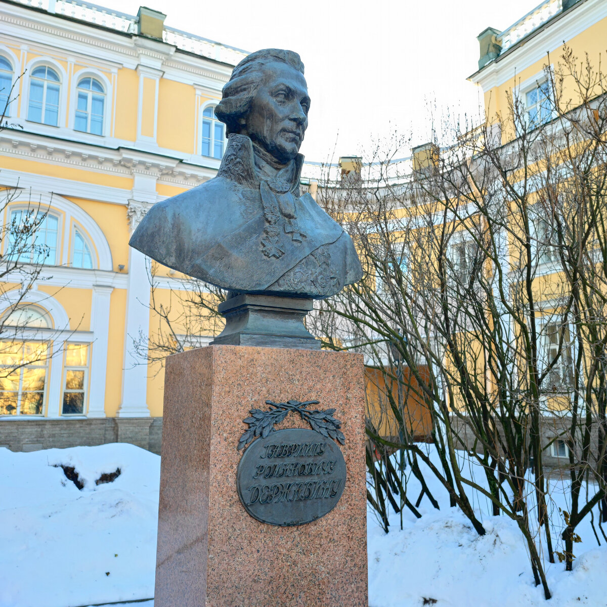 бюст Гавриила Романовича Державина