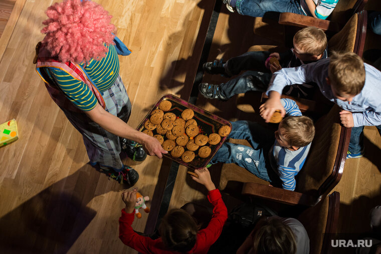    Новогодние кульки продаются в 2023 году в Челябинске по цене от 600 рублей за штуку
