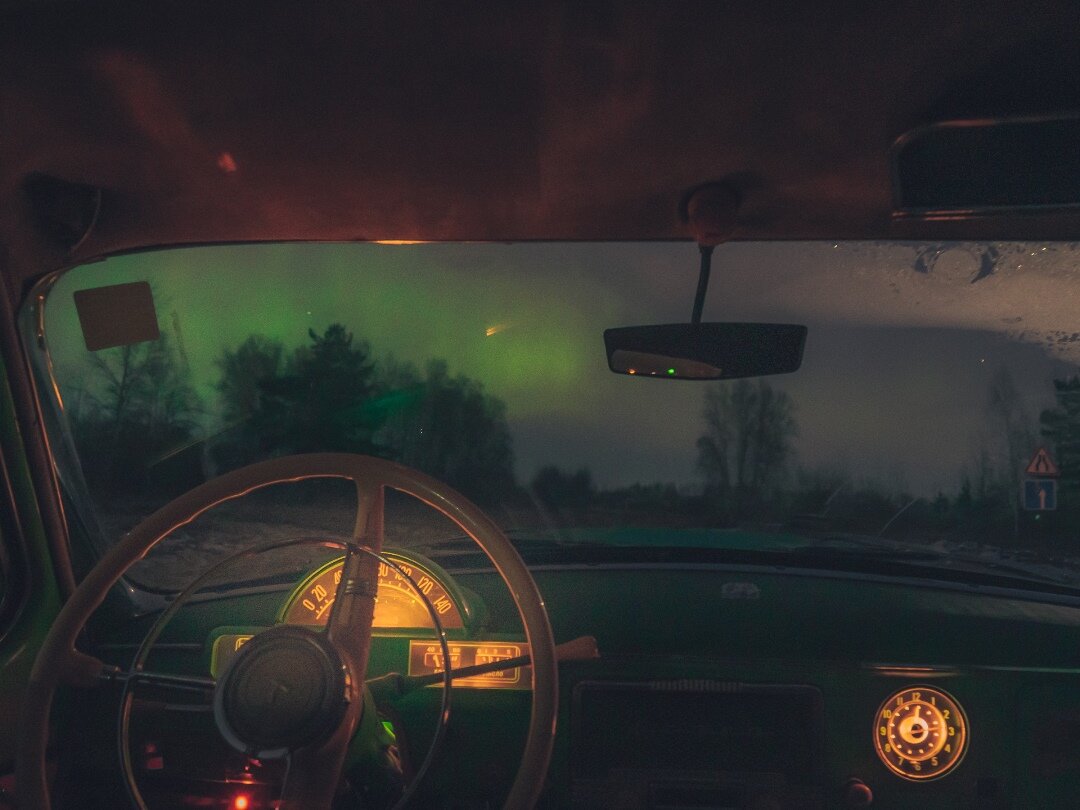Посмотреть полярное сияние можно только вдали от населенных пунктов.  Фото: Евгений Бушуев