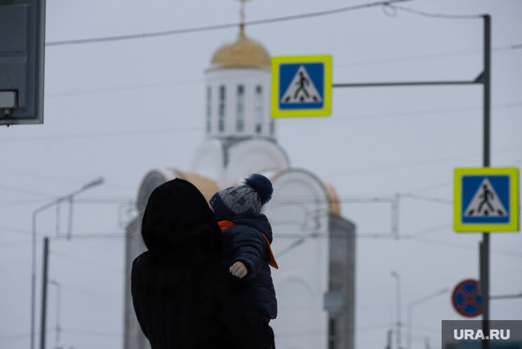    Выплата пособия по уходу за ребенком продолжится после выхода на работу