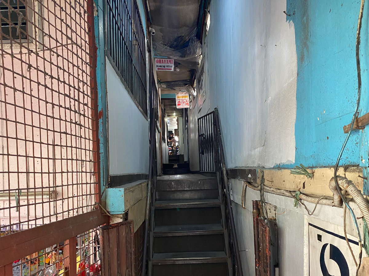 Проход к кассам