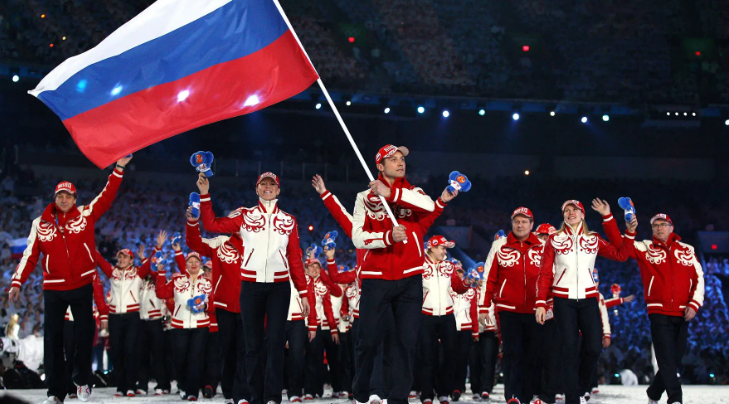 Только с флагом, гимном, иначе - никак! (фото с сайта вести217.рф)