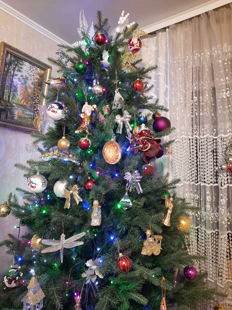 нарядная елка