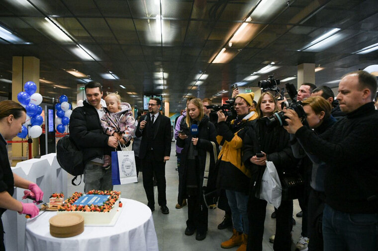 Листайте вправо, чтобы увидеть больше изображений