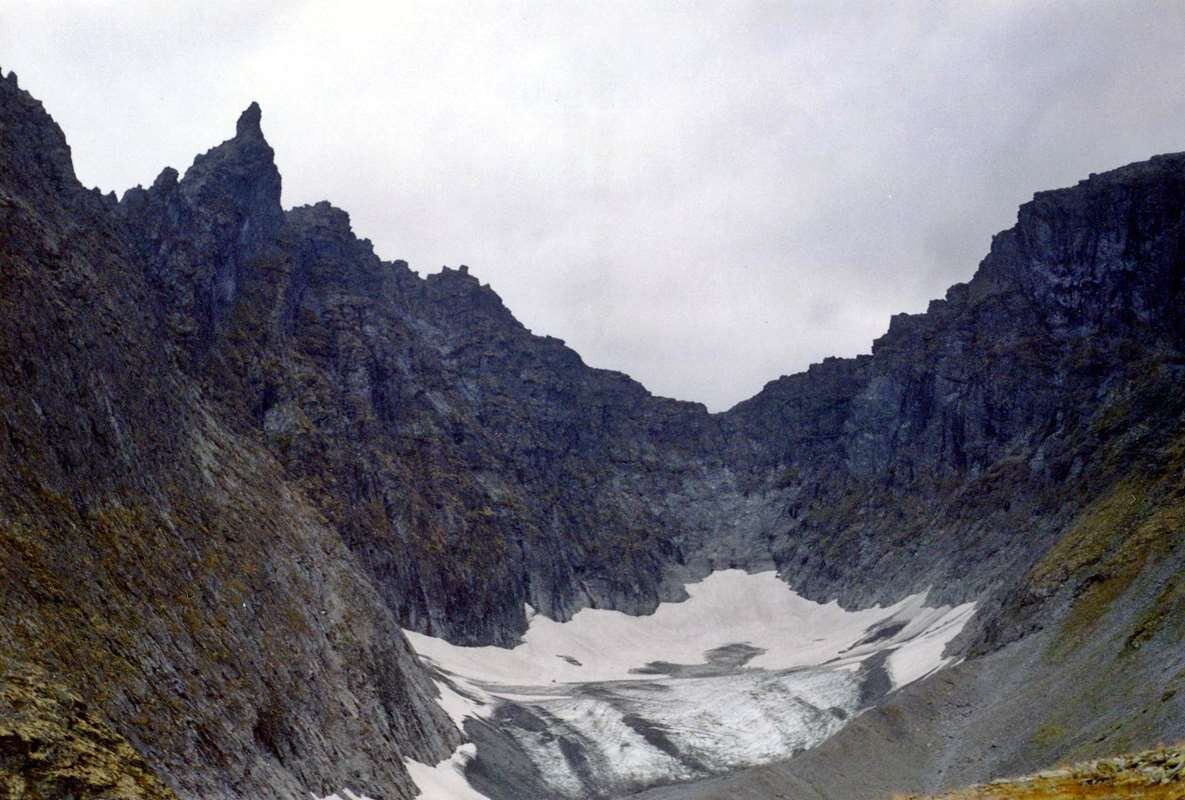 Вершина горы урал. Высота вершины уральских гор. Гора народная уральские горы. Гора народа приполярный урал. Высота вершины уральских гор.