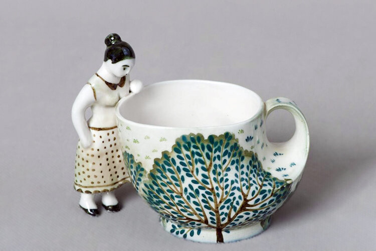 Чашка из сервиза «Отдых сельской молодежи». 1986 год, Бронница. Автор  Ольга Николаевна Чуракова  