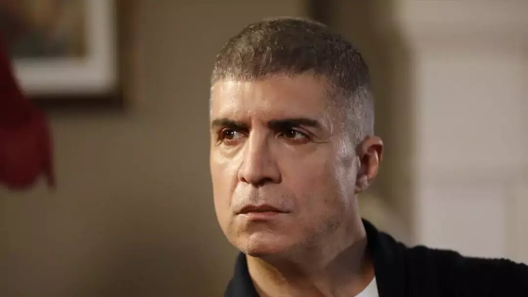 Доктор Левент /Озджан дениз (источник: allturkserials.com)