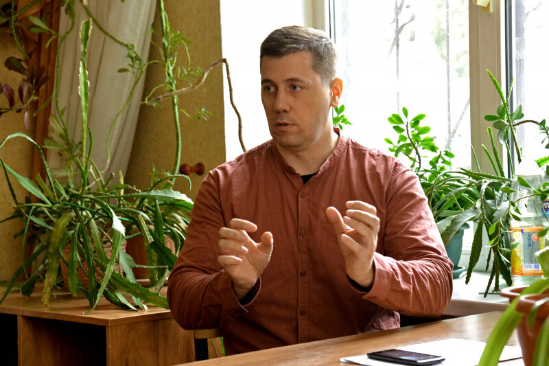 Можно ли учить 2 языка одновременно. Можно ли учить несколько языков одновременно. Возможно ли изучать несколько языков одновременно. Два языка одновременно. Можно учить два языка одновременно.