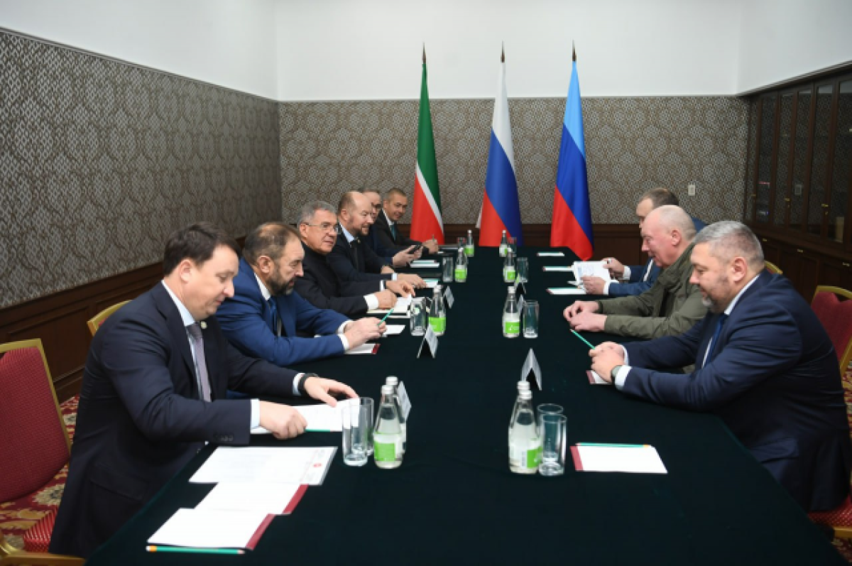    Минниханов встретился с руководителями Лисичанска и Рубежного