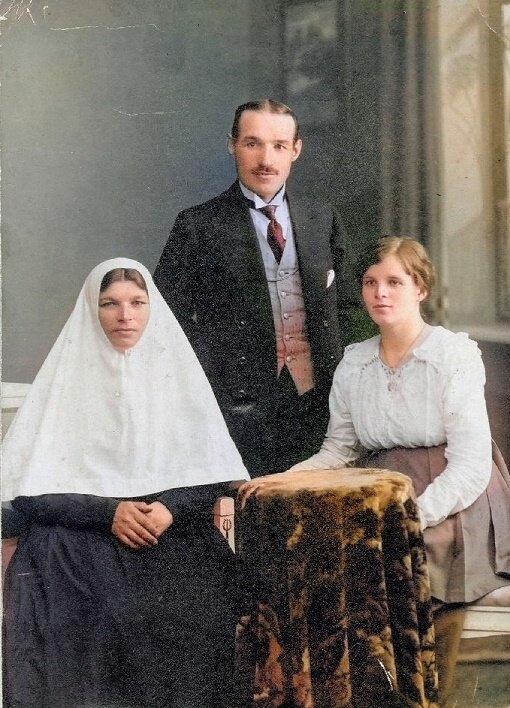 Прадед, его сестра-монахиня и моя прабабушка (Пермь, октябрь 1916 года)