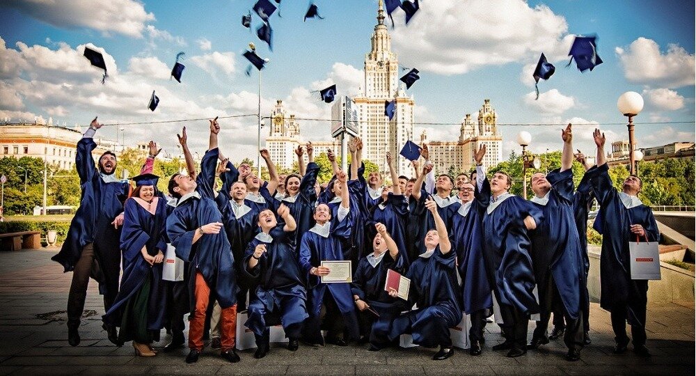Выпускной в России