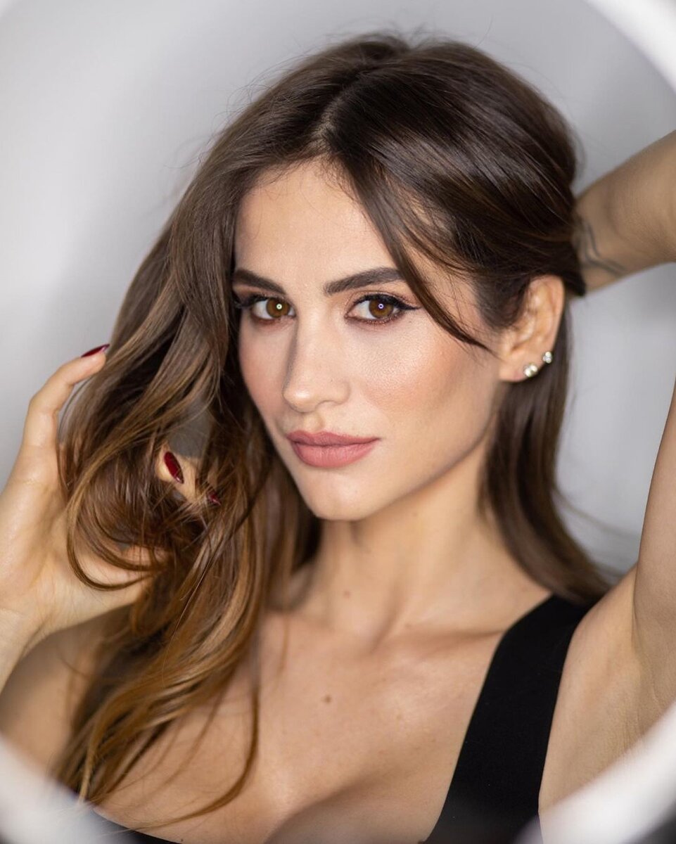 Листайте вправо, чтобы увидеть больше изображений