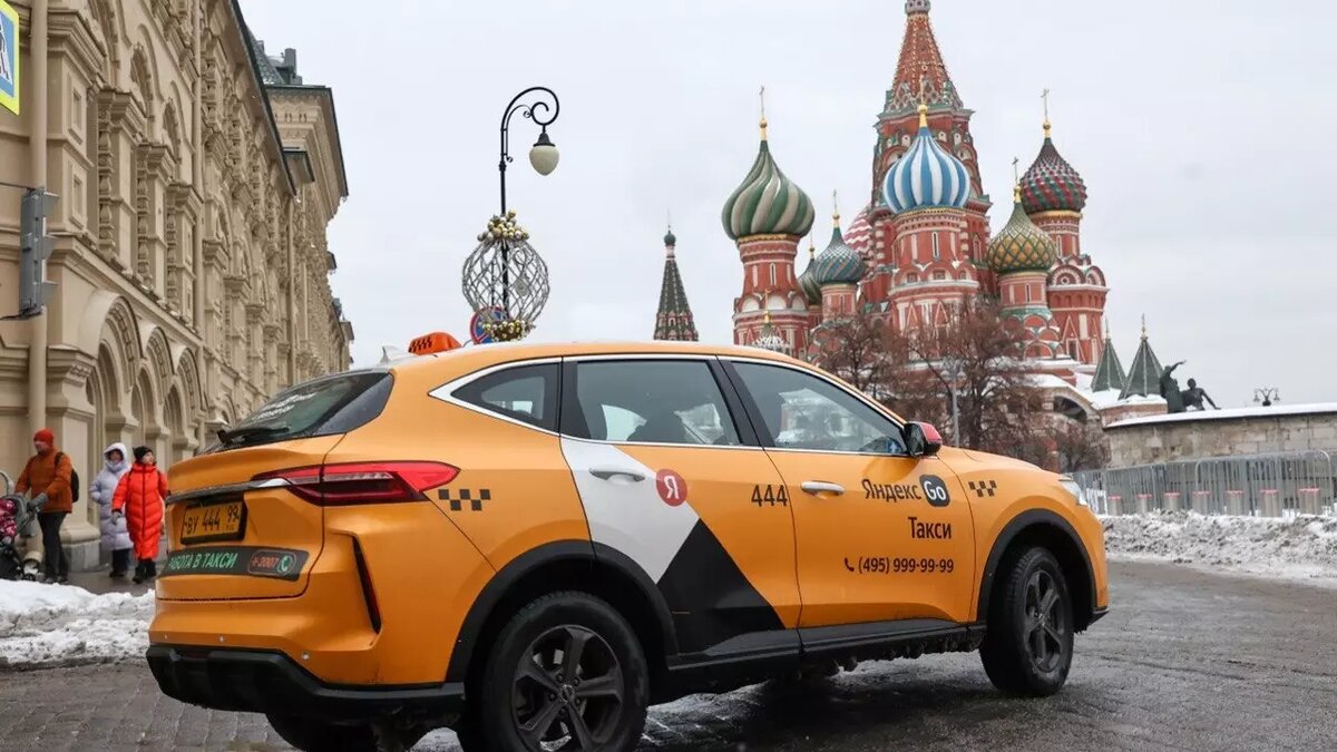 Вопрос дня: снизятся ли цены на такси, если мигранты массово сядут за  баранку? | НОВЫЕ ИЗВЕСТИЯ | Дзен