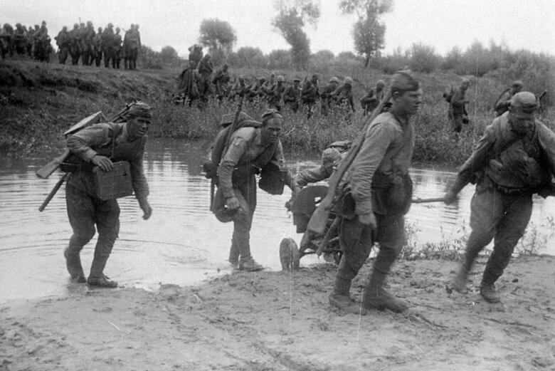Бойцы Красной Армии, сентябрь 1941 года. фото из ria.ru