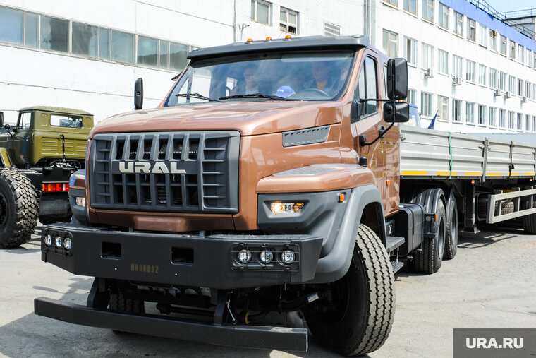    Автомобиль «Урал» станет одним из героев новогодней комедии